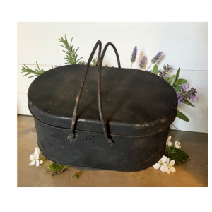Vintage Rustic Metal Berry Carrier – Primitive Farmhouse Garden Basket